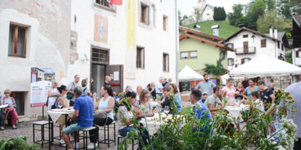 Aperilibro: "Cercatori d''Erba: malghe da formaggio in Trentino"