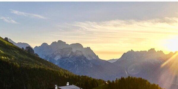 In Rifugio con Mamma e Papà: Trame di Natura