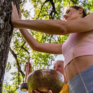 Bagno di bosco con campane tibetane e Qi Gong