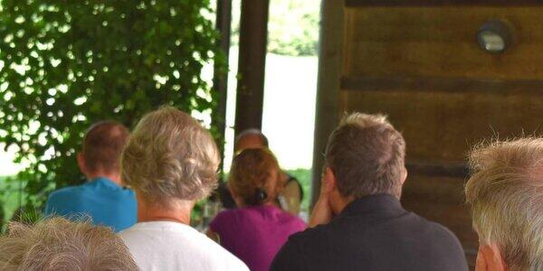 Tè letterario nel giardino di Villa Welsperg