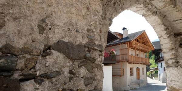 Visita Guidata a Mezzano Romantica con degustazione